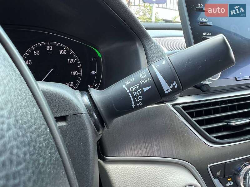 Седан Honda Accord 2018 в Киеве