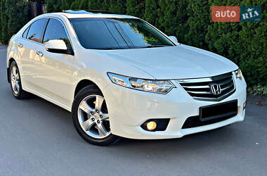 Седан Honda Accord 2012 в Киеве