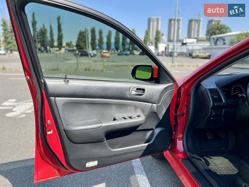 Седан Honda Accord 2006 в Киеве