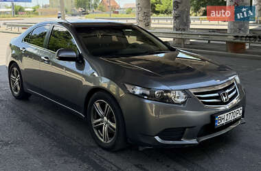 Седан Honda Accord 2012 в 