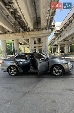 Седан Honda Accord 2012 в 