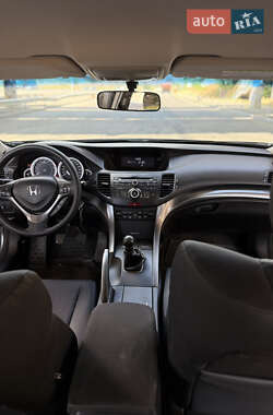 Седан Honda Accord 2012 в 