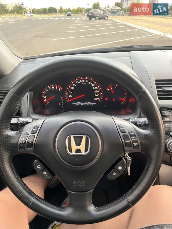 Седан Honda Accord 2006 в Киеве