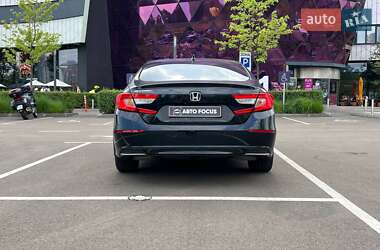Седан Honda Accord 2018 в 