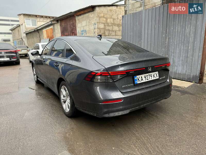 Седан Honda Accord 2023 в 
