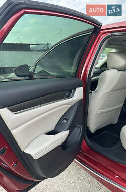 Седан Honda Accord 2022 в 