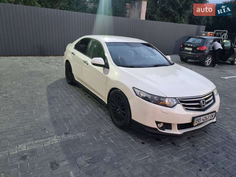 Седан Honda Accord 2010 в Каменец-Подольском