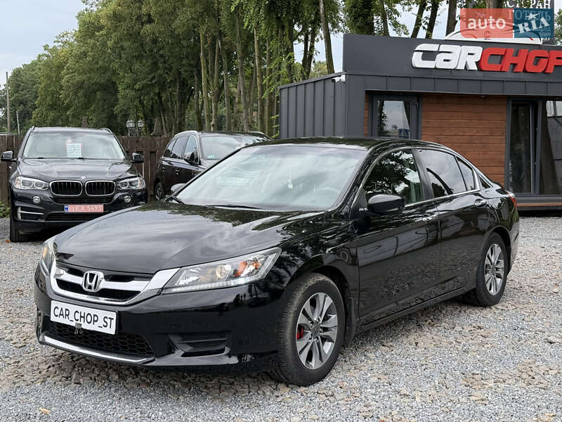 Седан Honda Accord 2015 в Стрые