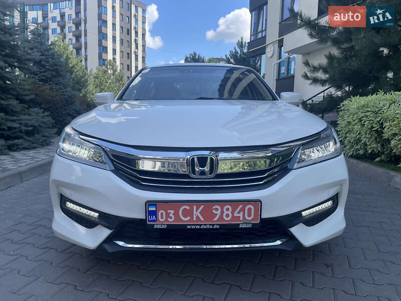 Седан Honda Accord 2016 в Киеве