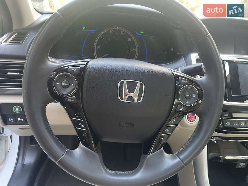 Седан Honda Accord 2016 в Киеве