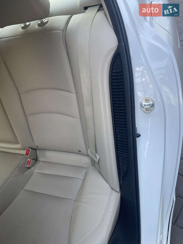 Седан Honda Accord 2016 в Киеве