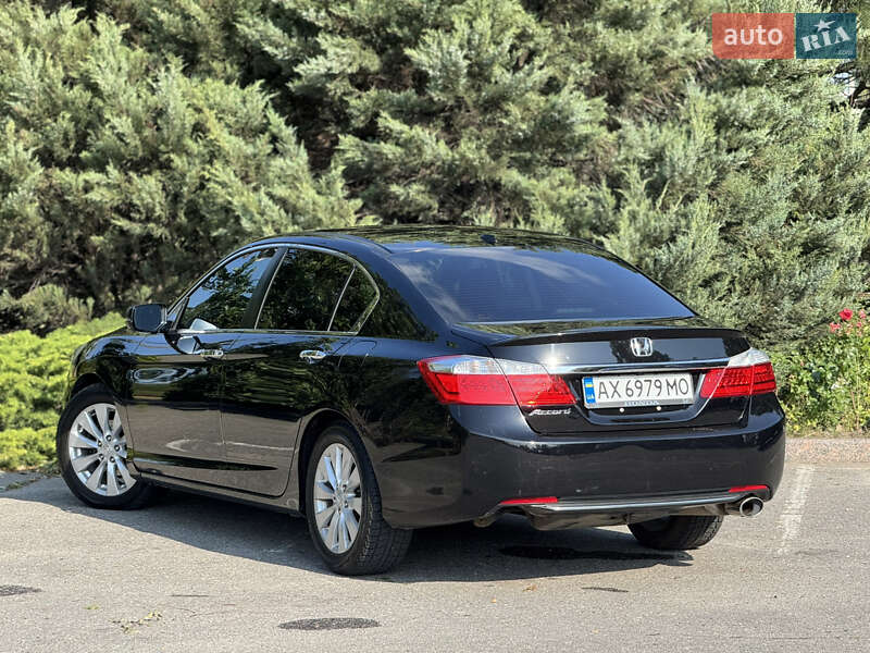 Седан Honda Accord 2015 в Харькове