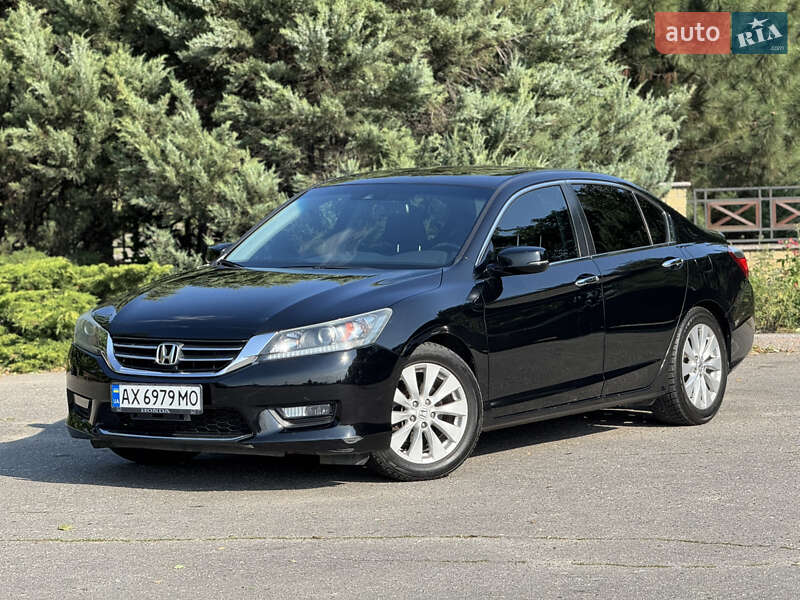 Седан Honda Accord 2015 в Харькове
