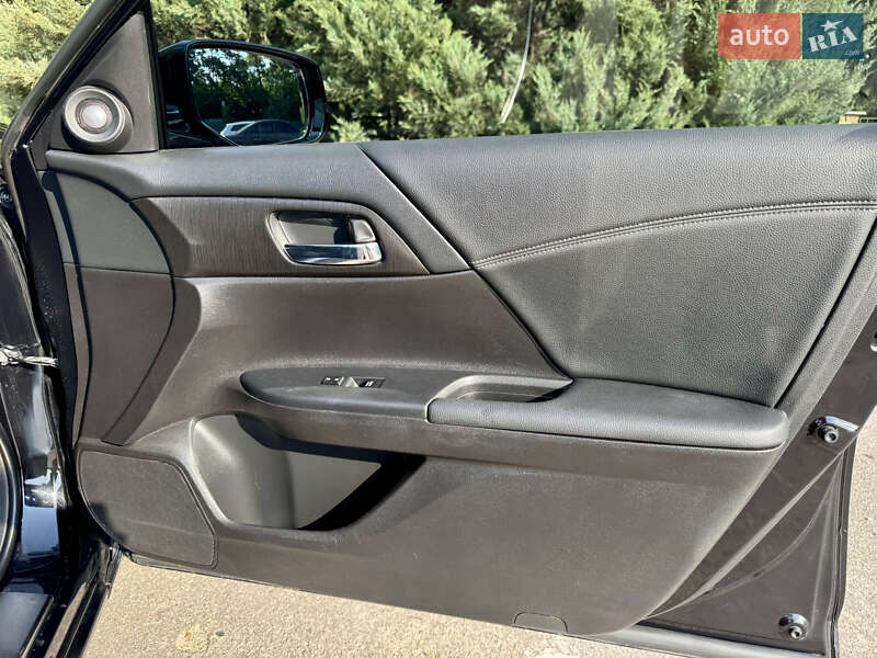 Седан Honda Accord 2015 в Харькове