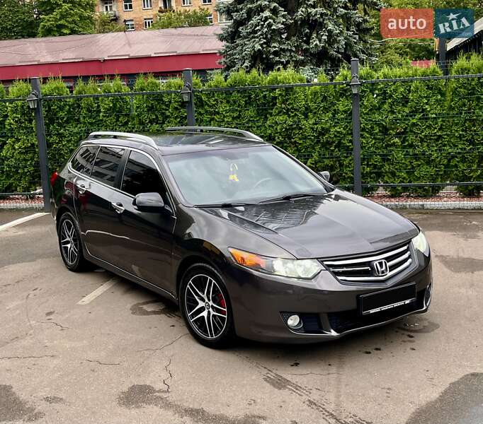 Универсал Honda Accord 2008 в Киеве