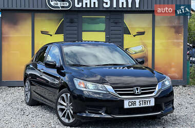 Седан Honda Accord 2014 в Стрию