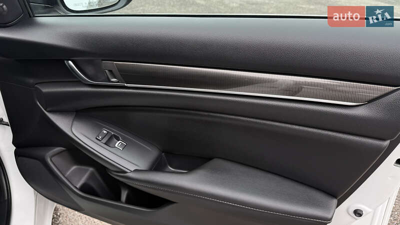 Седан Honda Accord 2018 в Львові