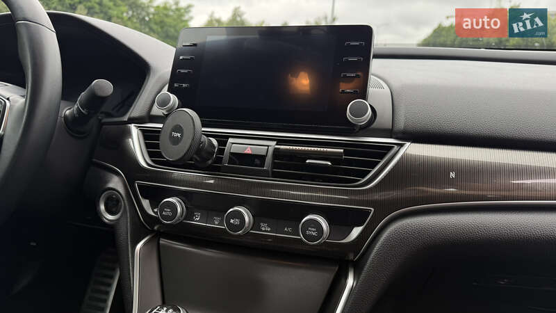 Седан Honda Accord 2018 в Львові