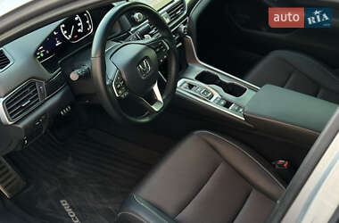 Седан Honda Accord 2022 в 