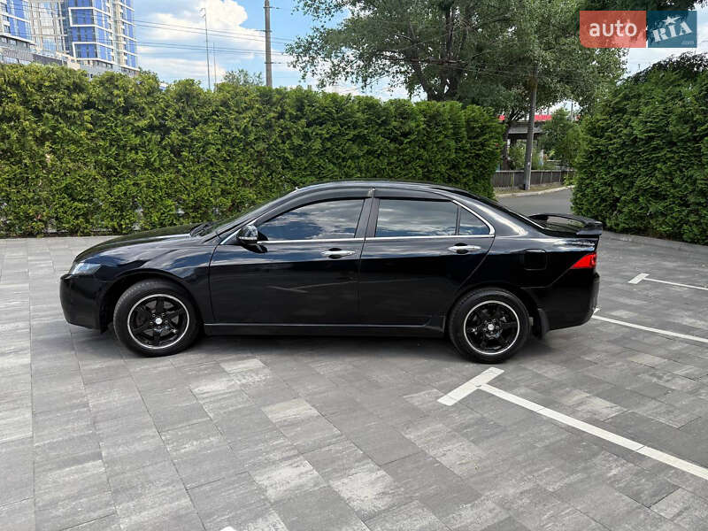 Седан Honda Accord 2003 в Киеве