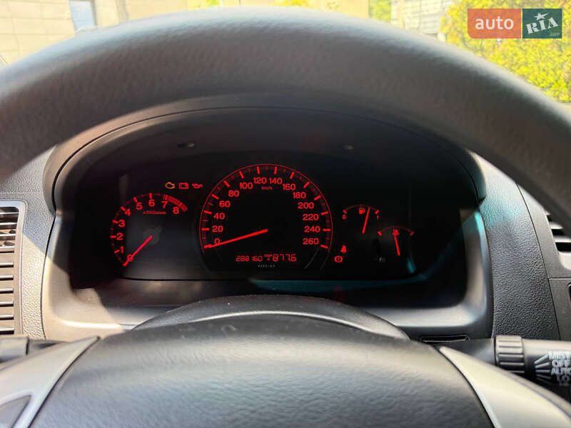 Седан Honda Accord 2003 в Киеве