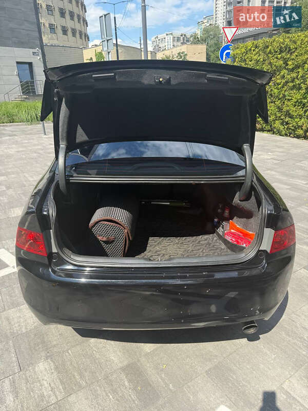 Седан Honda Accord 2003 в Киеве