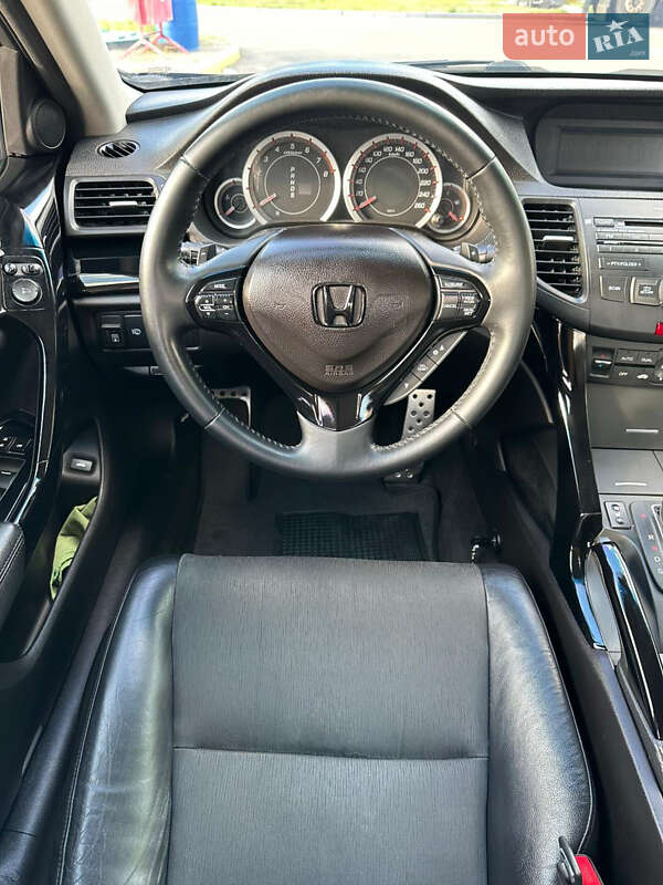 Седан Honda Accord 2008 в Киеве