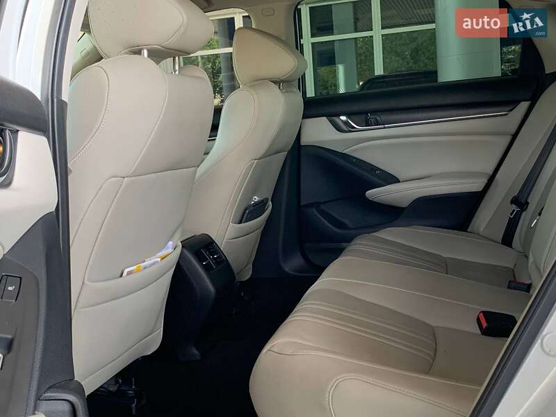 Седан Honda Accord 2019 в Николаеве