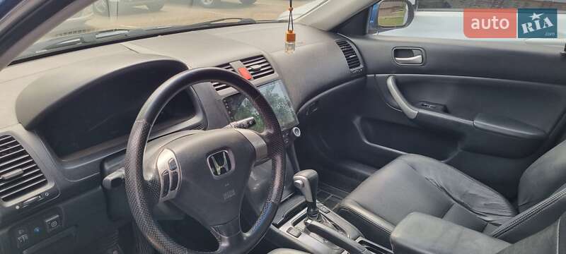 Седан Honda Accord 2003 в Киеве