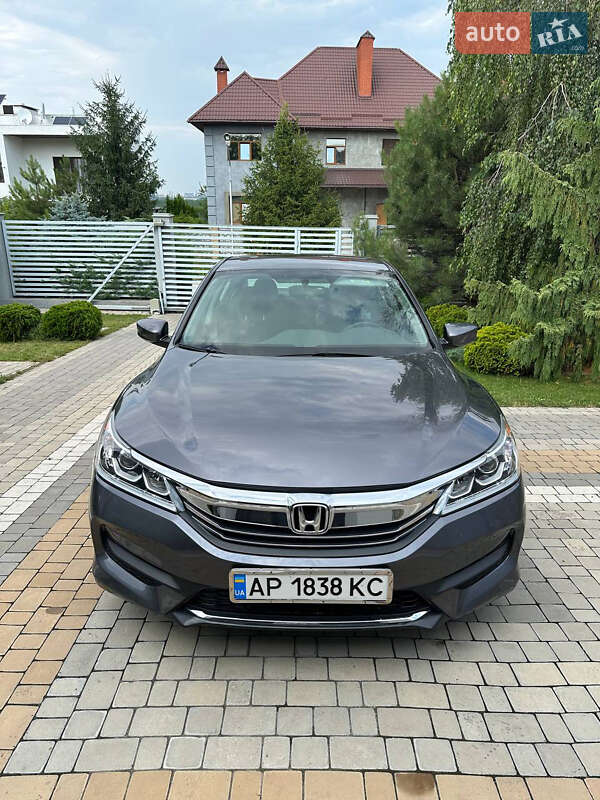 Седан Honda Accord 2017 в Запоріжжі