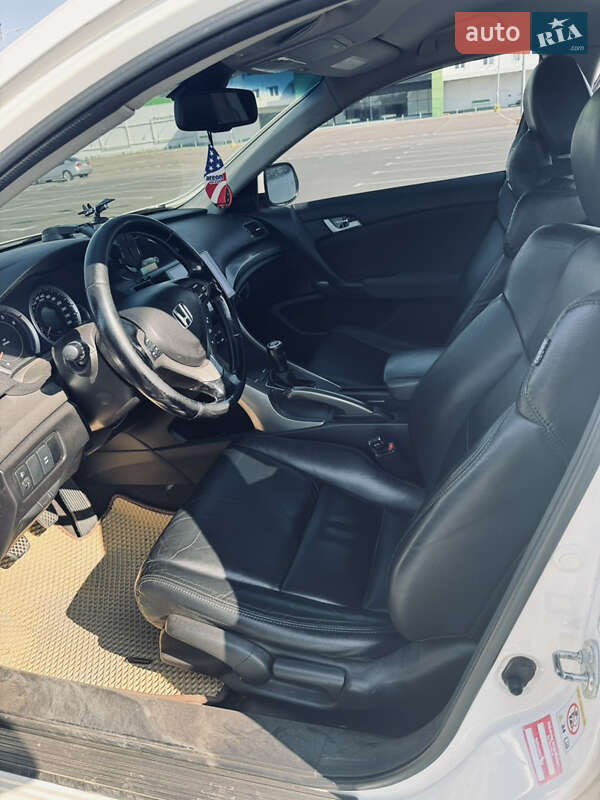 Седан Honda Accord 2010 в Одесі
