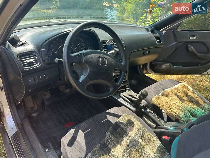Седан Honda Accord 1993 в Лохвице