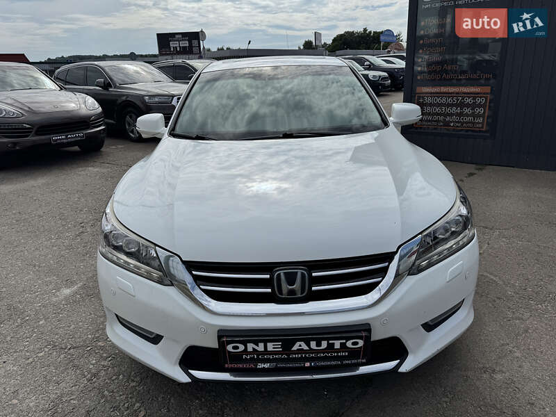 Седан Honda Accord 2013 в Києві