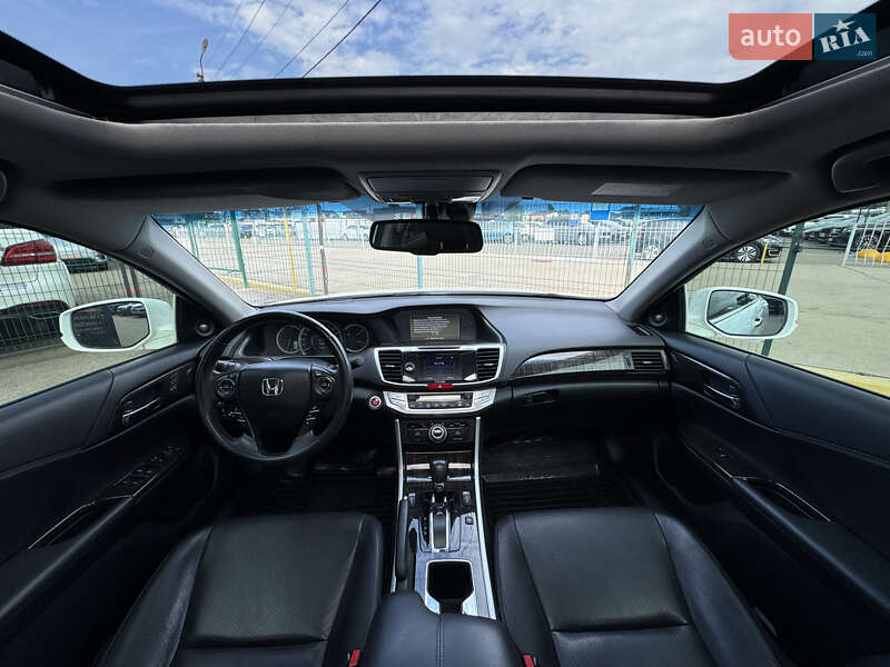 Седан Honda Accord 2013 в Києві