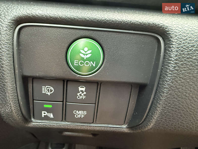 Седан Honda Accord 2013 в Києві