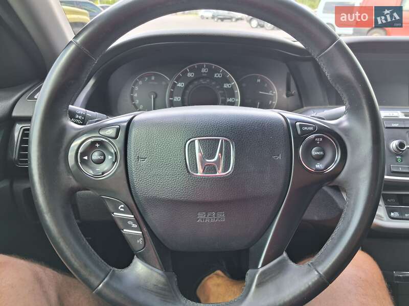 Седан Honda Accord 2015 в Дніпрі
