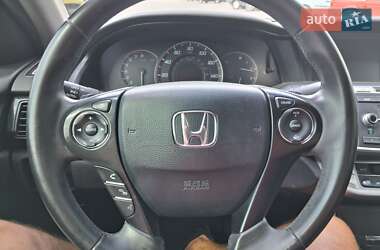 Седан Honda Accord 2015 в 