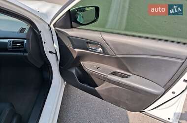 Седан Honda Accord 2015 в 