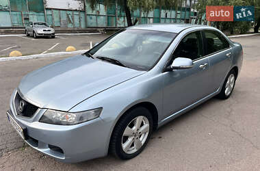 Седан Honda Accord 2004 в Києві