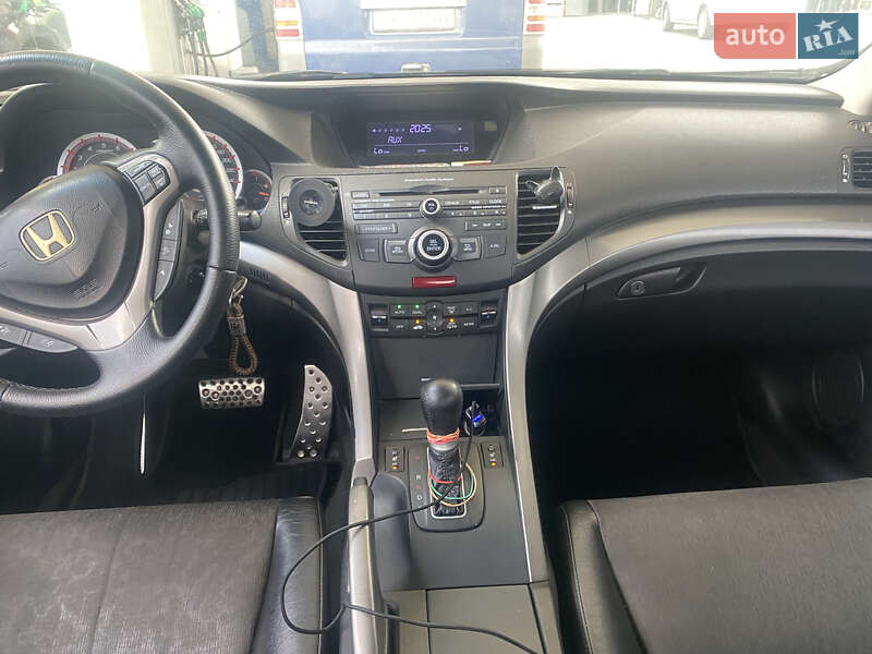 Седан Honda Accord 2010 в Вінниці