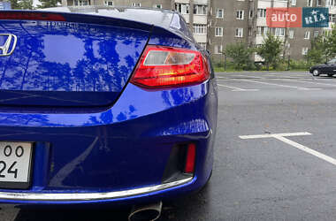 Купе Honda Accord 2012 в 