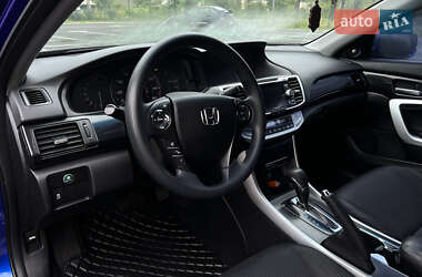 Купе Honda Accord 2012 в 