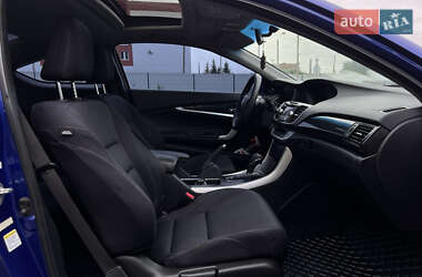 Купе Honda Accord 2012 в 