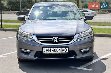 Седан Honda Accord 2013 в Киеве