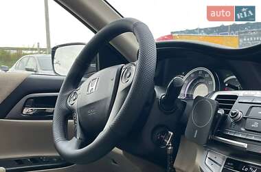 Седан Honda Accord 2013 в 
