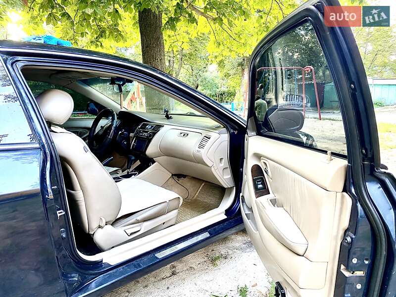 Купе Honda Accord 2000 в Києві