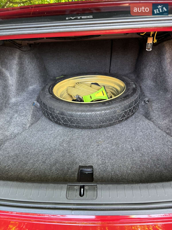 Седан Honda Accord 2010 в Києві