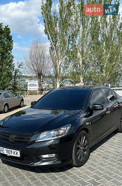 Седан Honda Accord 2013 в Днепре