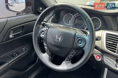 Седан Honda Accord 2013 в 