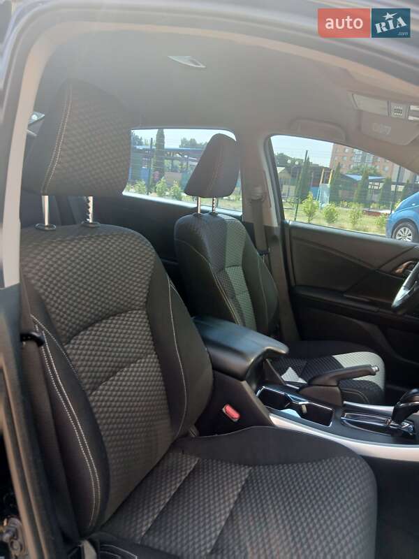 Седан Honda Accord 2015 в Виннице